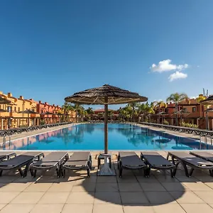 Luxury Apartment, Marina, & Pool Apartment